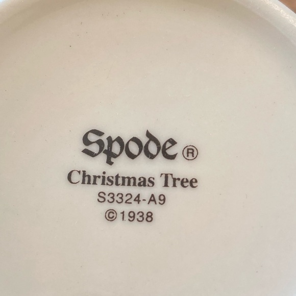 Spode Demitasse Coffee/Saucer Set 4 New in Box Nice Hostess Gift for Holidays! - Picture 3 of 10